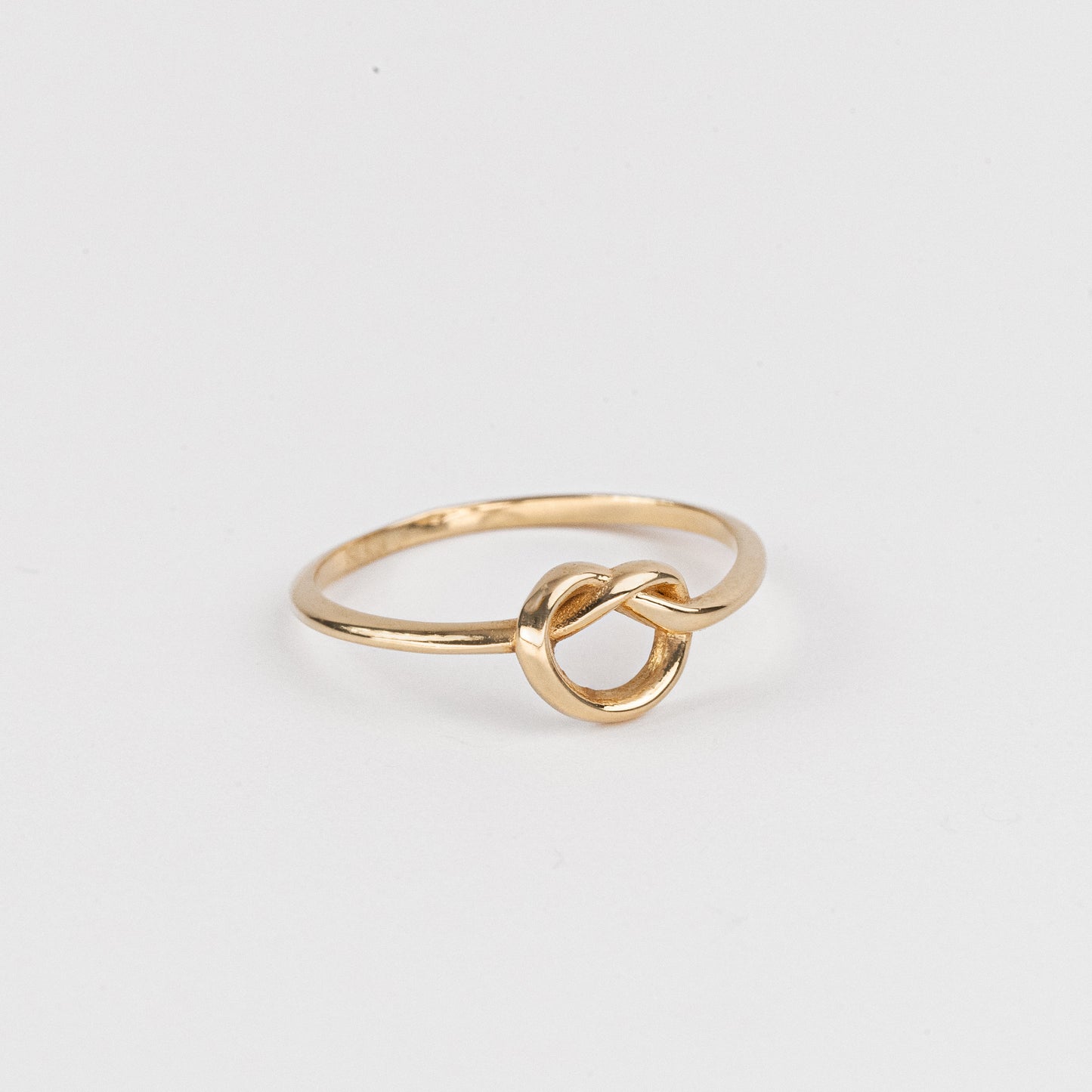 Minimal Knot Ring