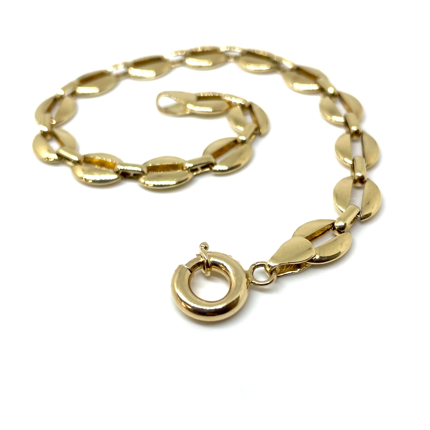 Statement Shell Chain Bracelet