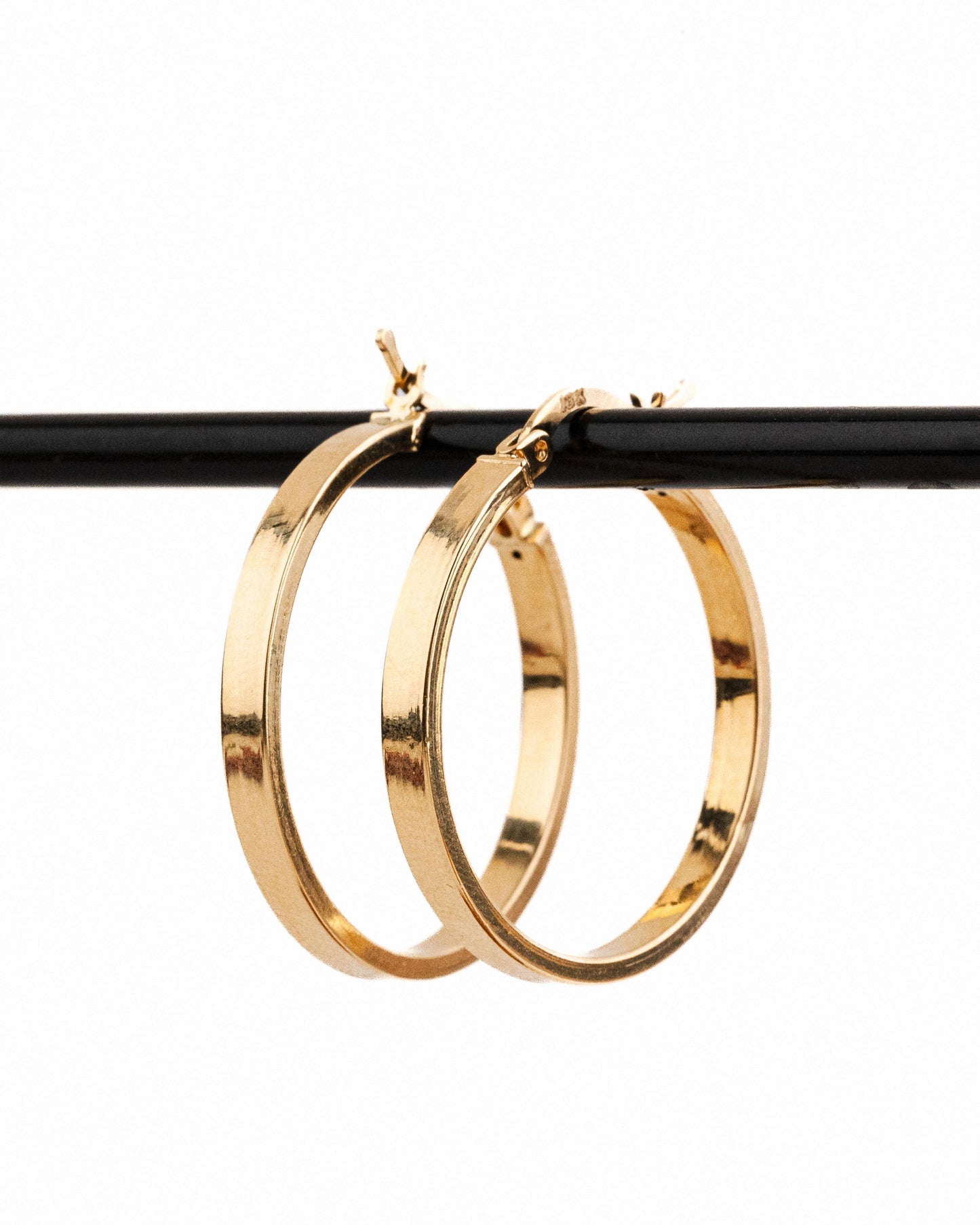 Round Edgy Hoop Earrings