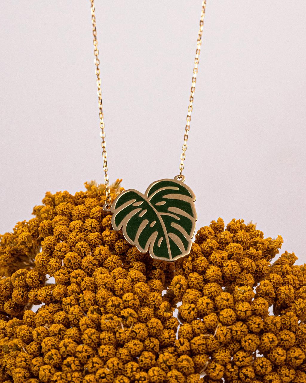 Monstera Necklace