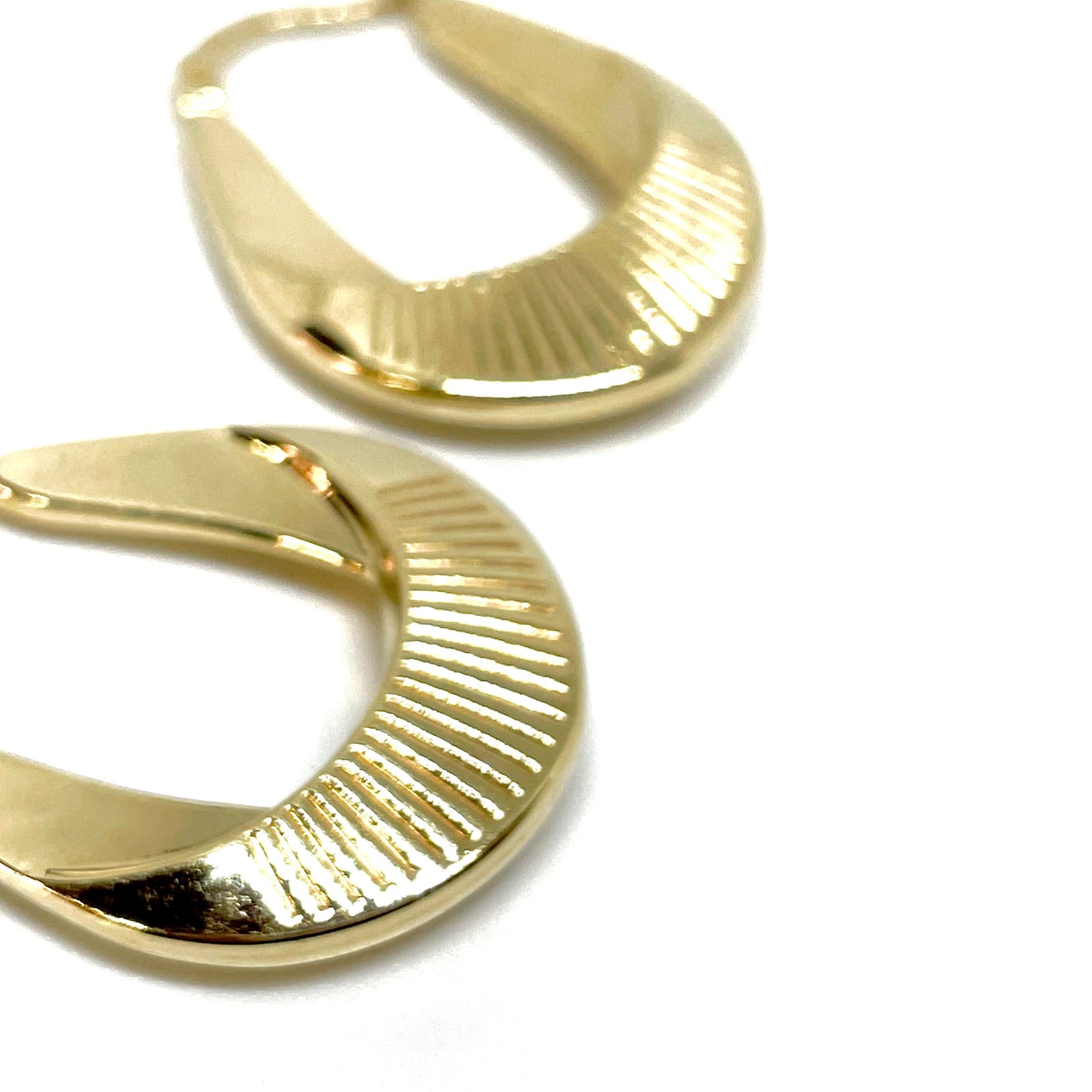 Retro Hoop Oval Earrings