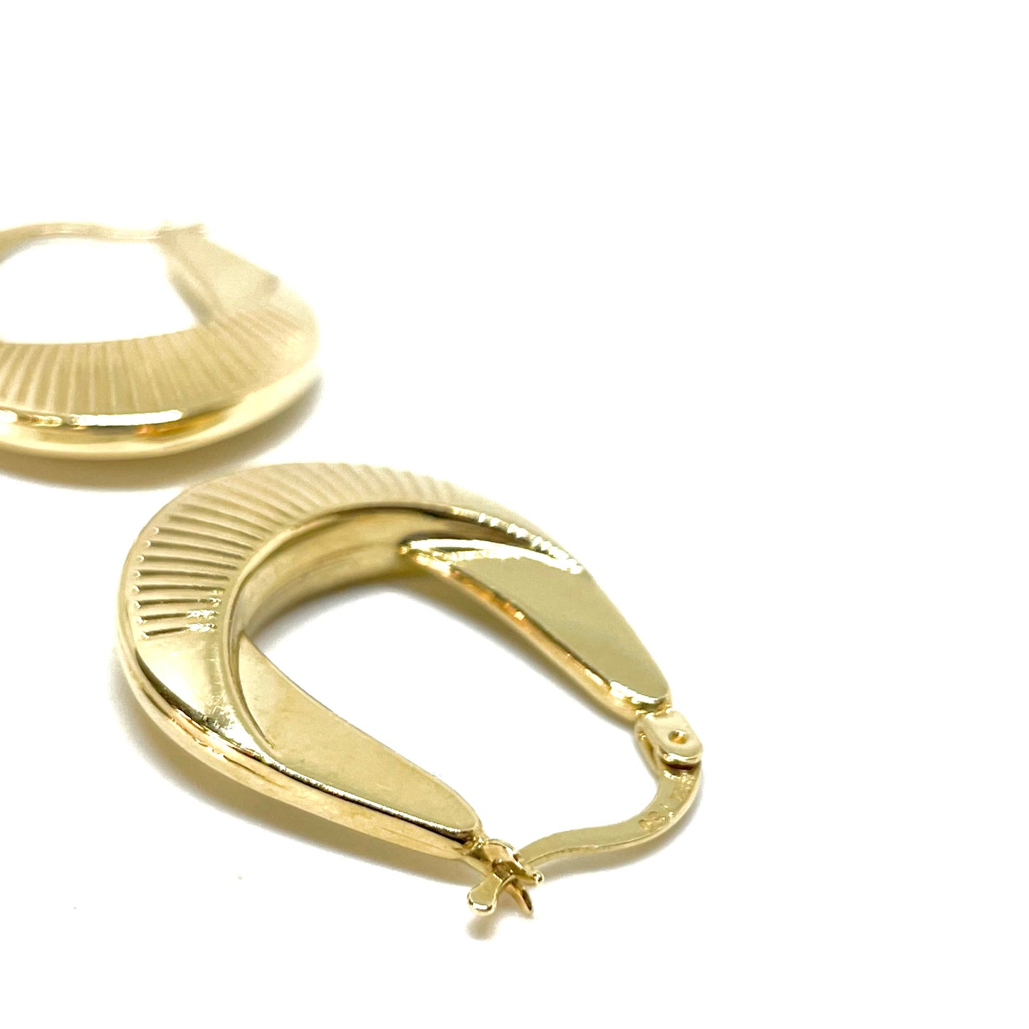 Retro Hoop Oval Earrings