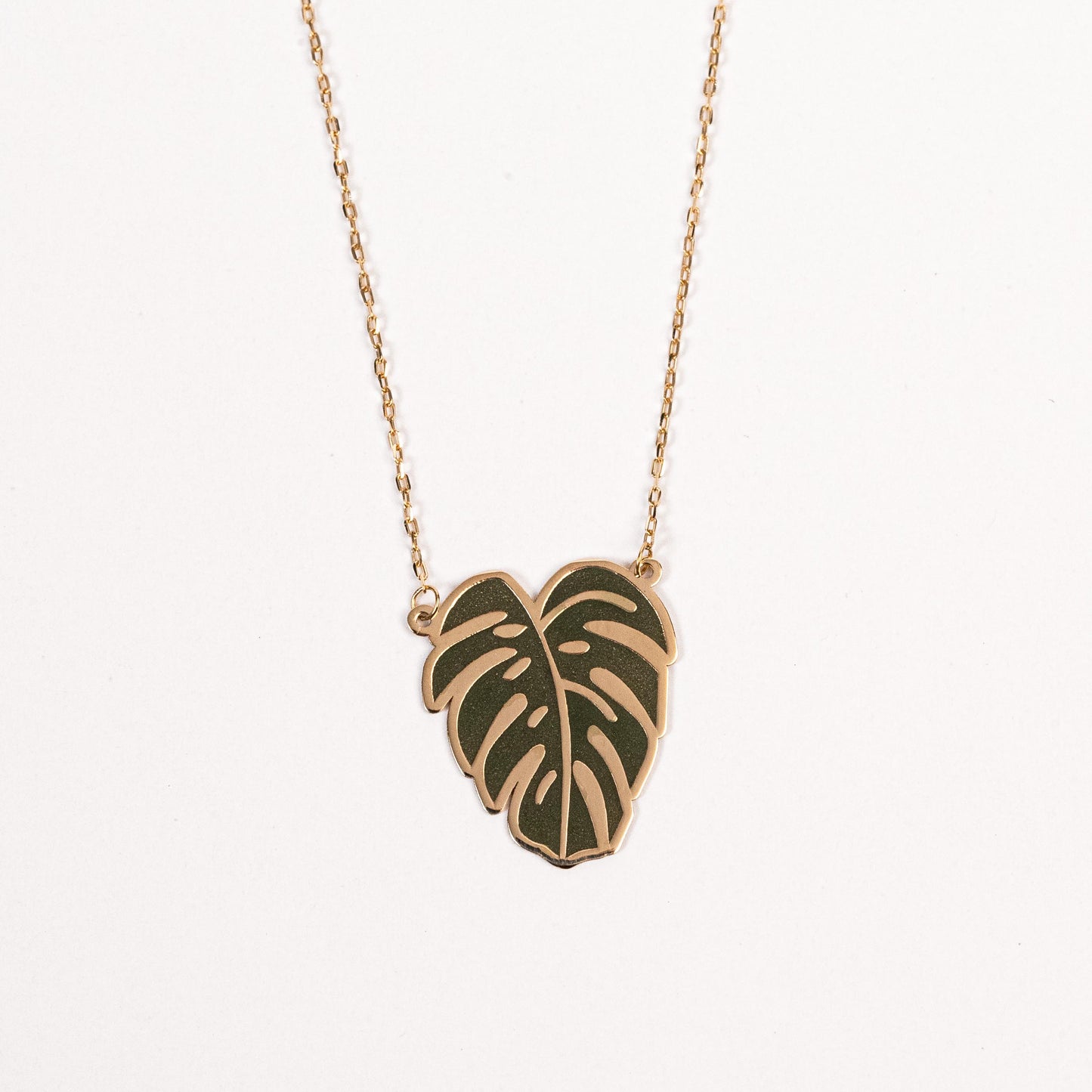 Monstera Necklace