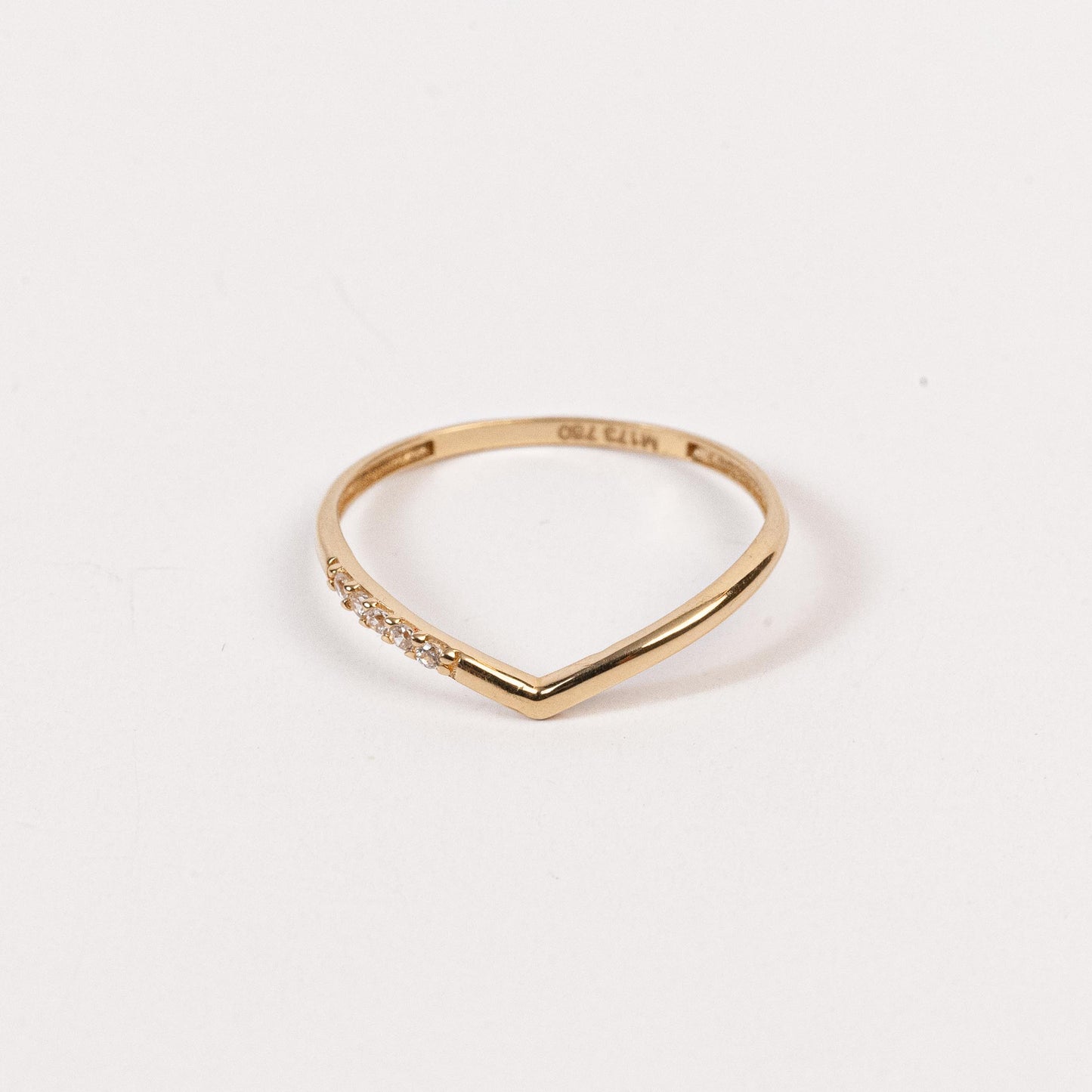 Dainty Curved Ring