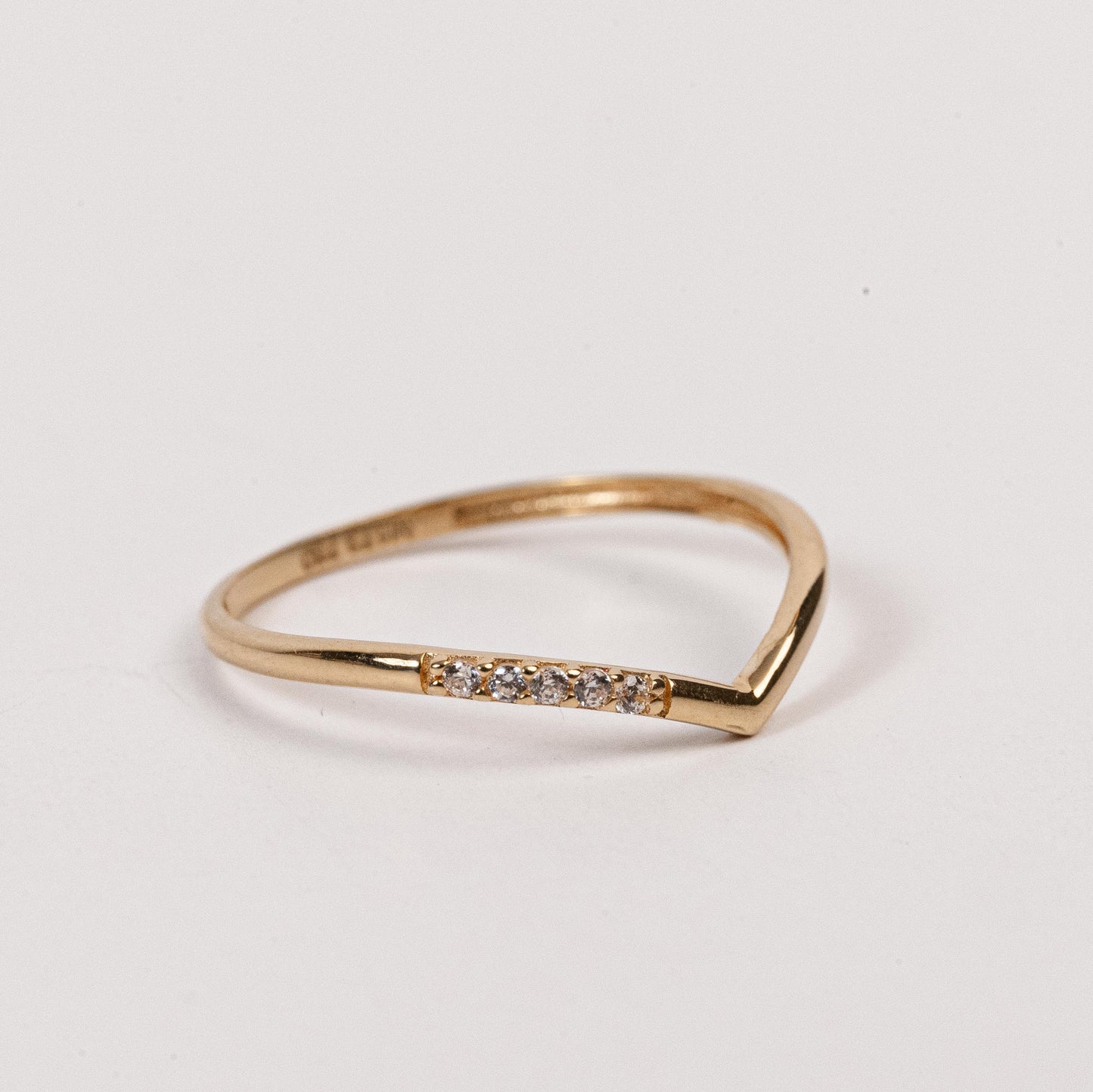 Dainty Curved Ring