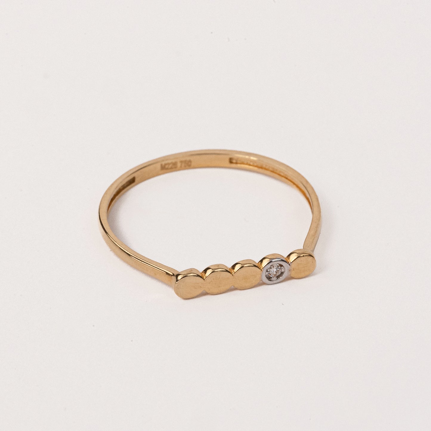 Dainty Circles Ring