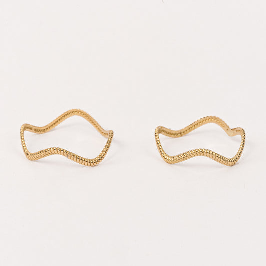Wavy Twisted Ring