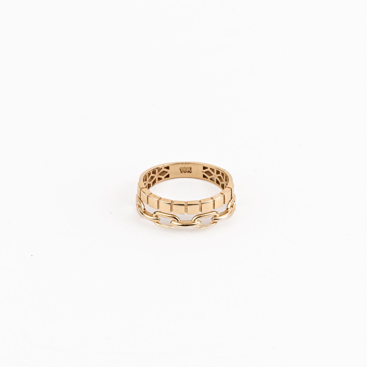 Double Layer with Chain Ring